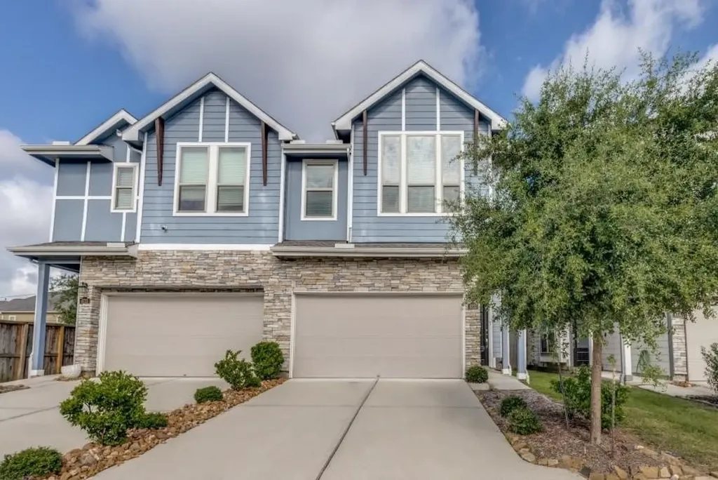 4727 Glen Isle Drive Houston TX 77009