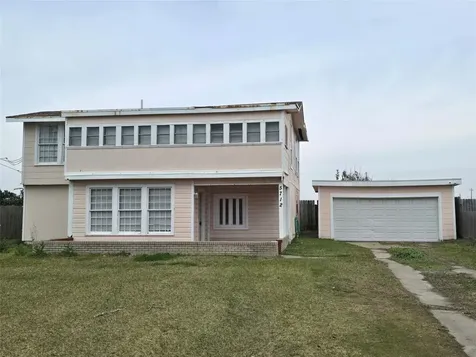 5712 Maco Street Galveston TX 77551
