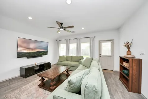 1137 Buffalograss Trail Sealy TX 77474