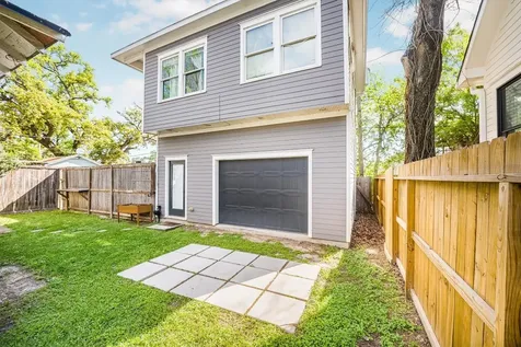 210 Tabor Street Houston TX 77009