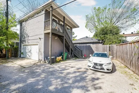 210 Tabor Street Houston TX 77009