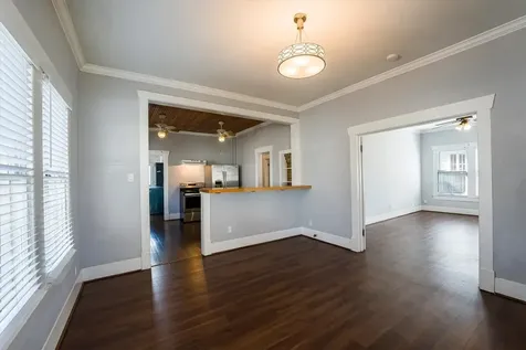 210 Tabor Street Houston TX 77009
