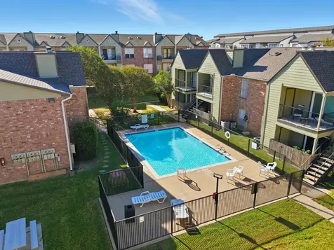 18800 Egret Bay Boulevard 808 Webster TX 77058