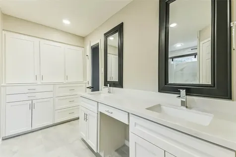 5115 Green Springs Drive Houston TX 77066
