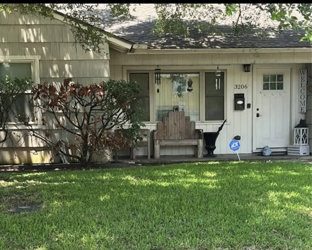 3206 Jarvis Street Houston TX 77063