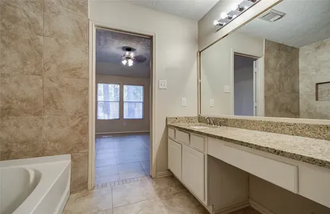 98 S Vesper Bend Circle The Woodlands TX 77382