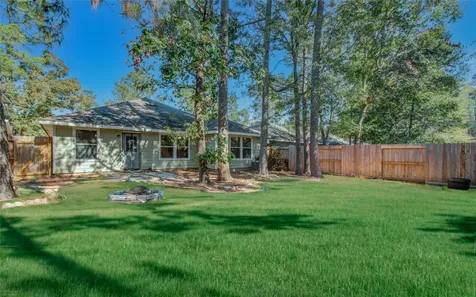 98 S Vesper Bend Circle The Woodlands TX 77382