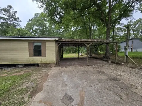 47 County Road 4266 Dayton TX 77535