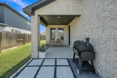 1123 Five T Lane Tomball TX 77375