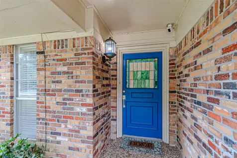 2103 Taylor Street Waller TX 77484