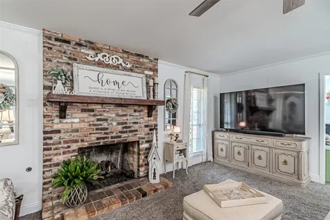 2103 Taylor Street Waller TX 77484