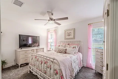 2103 Taylor Street Waller TX 77484
