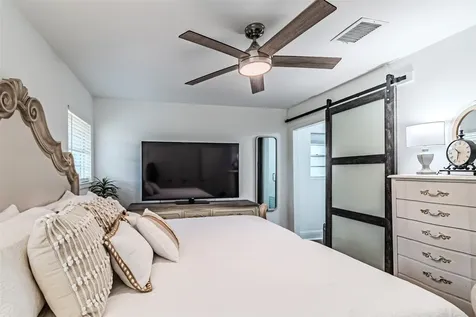 2103 Taylor Street Waller TX 77484