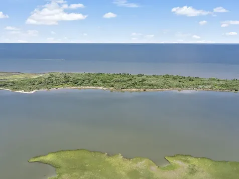 2169 Highway 87 Crystal Beach TX 77650
