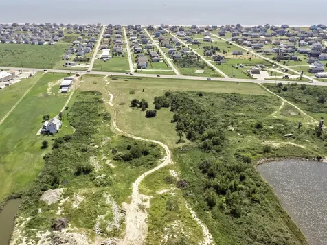 2169 Highway 87 Crystal Beach TX 77650