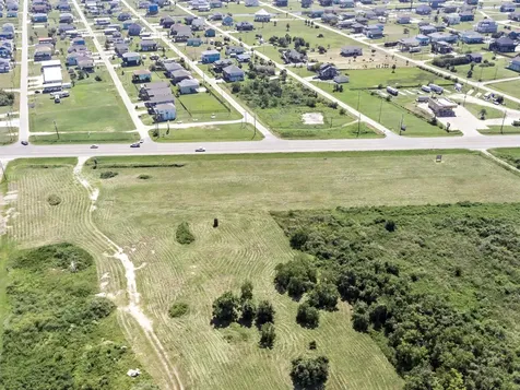 2169 Highway 87 Crystal Beach TX 77650