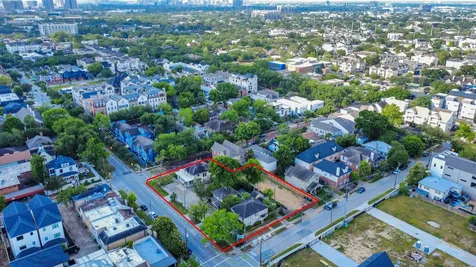 2014 Commonwealth Street Houston TX 77006