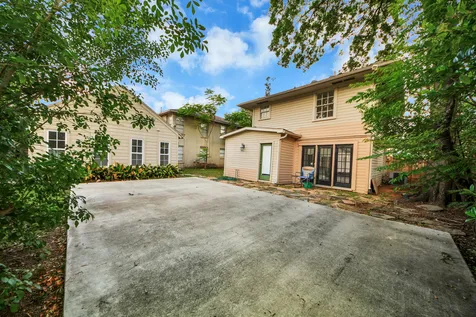 2014 Commonwealth Street Houston TX 77006
