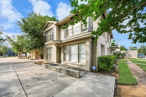 2014 Commonwealth Street Houston TX 77006