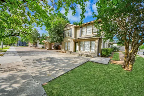 2014 Commonwealth Street Houston TX 77006