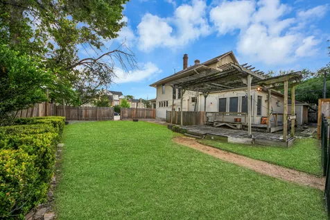 2014 Commonwealth Street Houston TX 77006