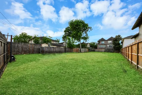 2014 Commonwealth Street Houston TX 77006