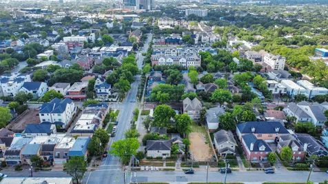 2014 Commonwealth Street Houston TX 77006