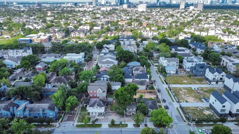 2014 Commonwealth Street Houston TX 77006