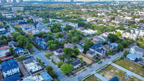 2014 Commonwealth Street Houston TX 77006