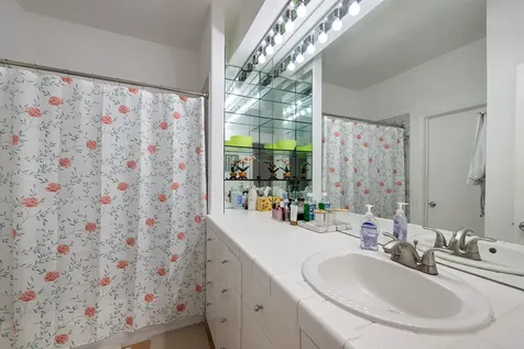 8055 Cambridge Street 87 Houston TX 77054