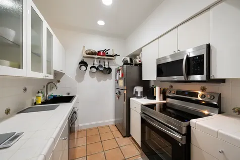 8055 Cambridge Street 87 Houston TX 77054