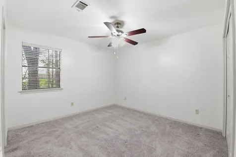 2402 Sycamore Avenue B1 Huntsville TX 77340