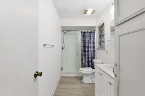 2402 Sycamore Avenue B1 Huntsville TX 77340