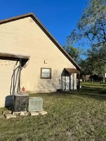 308 Graham Road Kenedy TX 78119