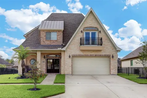 327 Twin Timbers Lane Kemah TX 77565