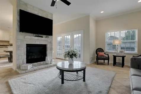 327 Twin Timbers Lane Kemah TX 77565