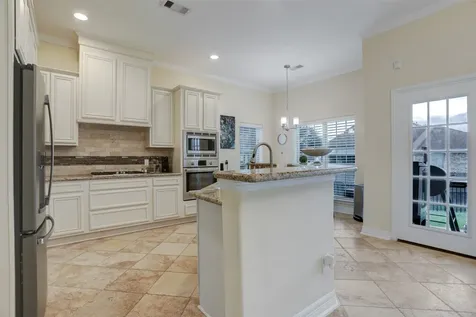 327 Twin Timbers Lane Kemah TX 77565
