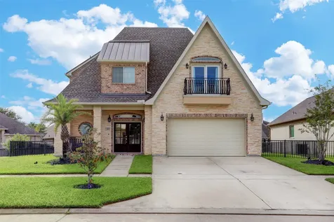 327 Twin Timbers Lane Kemah TX 77565