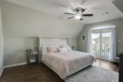 327 Twin Timbers Lane Kemah TX 77565