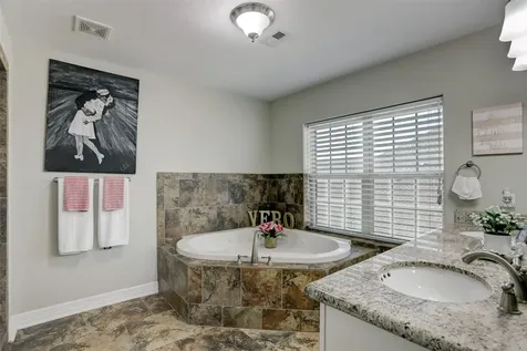 327 Twin Timbers Lane Kemah TX 77565