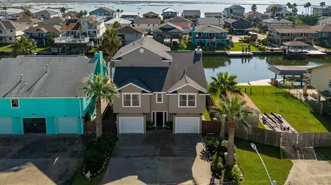 1095 Redfish Street Bayou Vista TX 77563