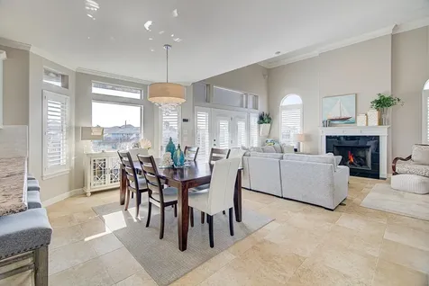 1095 Redfish Street Bayou Vista TX 77563