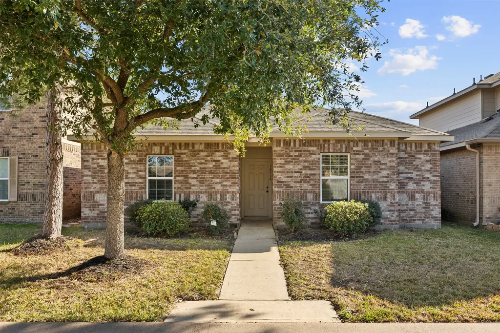 18519 Avanta Cove Drive Cypress TX 77433