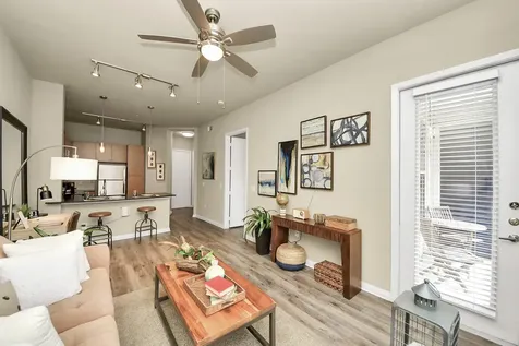 5455 Richmond Avenue 3028 Houston TX 77056