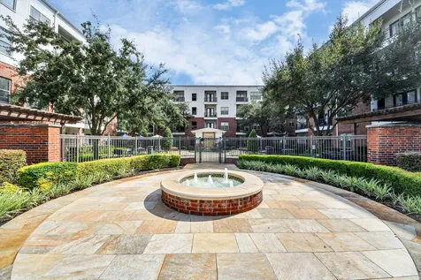 5455 Richmond Avenue 3028 Houston TX 77056