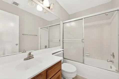 3111 E Heatherock Circle Sugar Land TX 77479