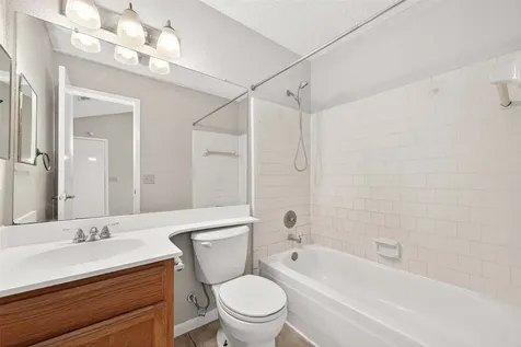3111 E Heatherock Circle Sugar Land TX 77479