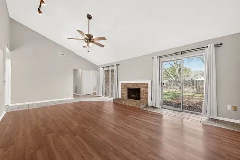 3111 E Heatherock Circle Sugar Land TX 77479