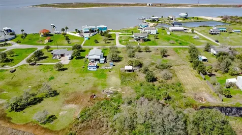 0 Overton Avenue Port Bolivar TX 77650