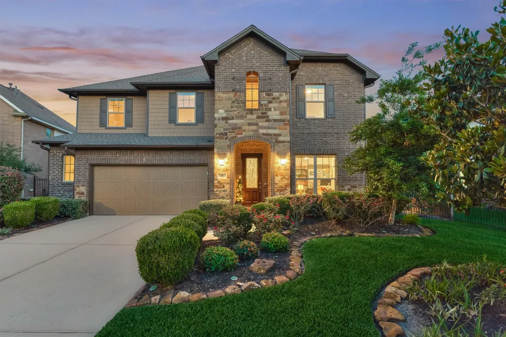 18 Shire Glen Place The Woodlands TX 77354